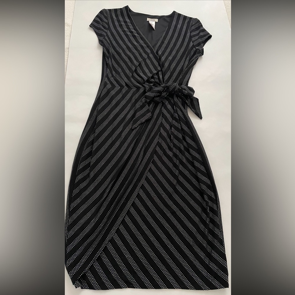Cache Dress - Picture 1 of 8